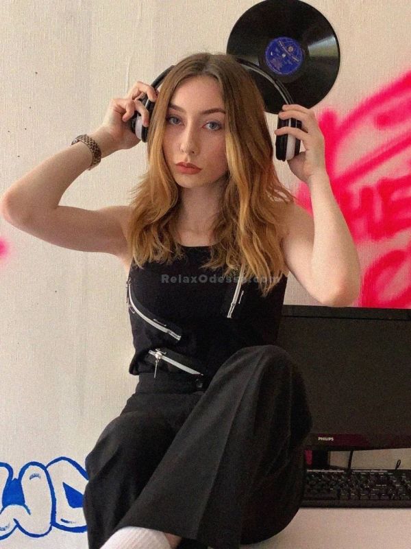 Повія Одеси : Каріна - фото 1